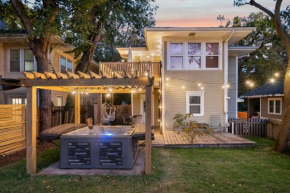 Hottub, Pool Table, Basketball, Firepit, Sleeps 8